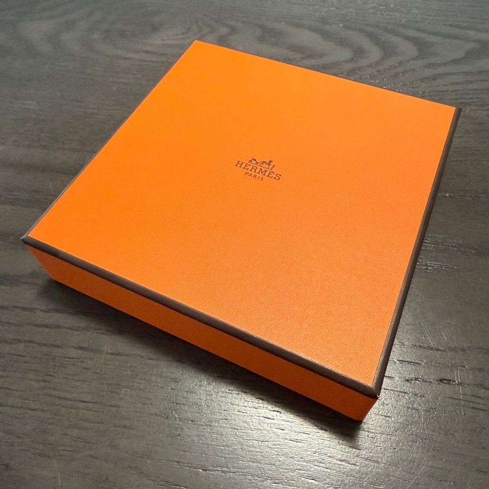 HERMES 100% Authentic Hermes Empty GIFT/STORAGE Box 6”x6”x1,5”